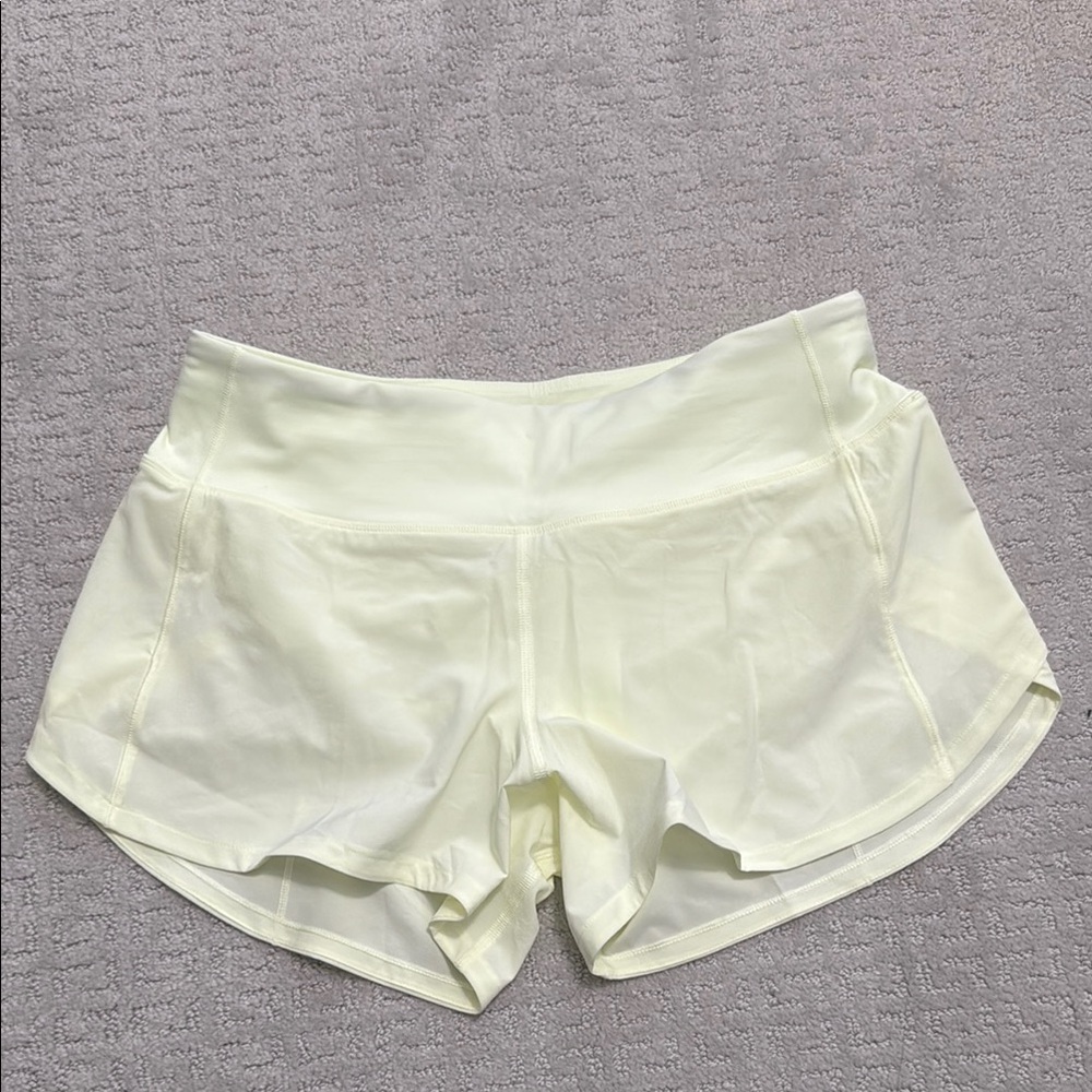Lululemon Speed Up Mid-Rise Lined Short 4"